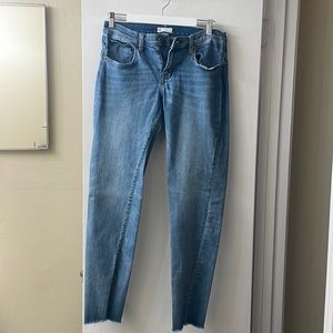Carve Designs Carson Boyfriend Relaxed Straight Legged Jeans.